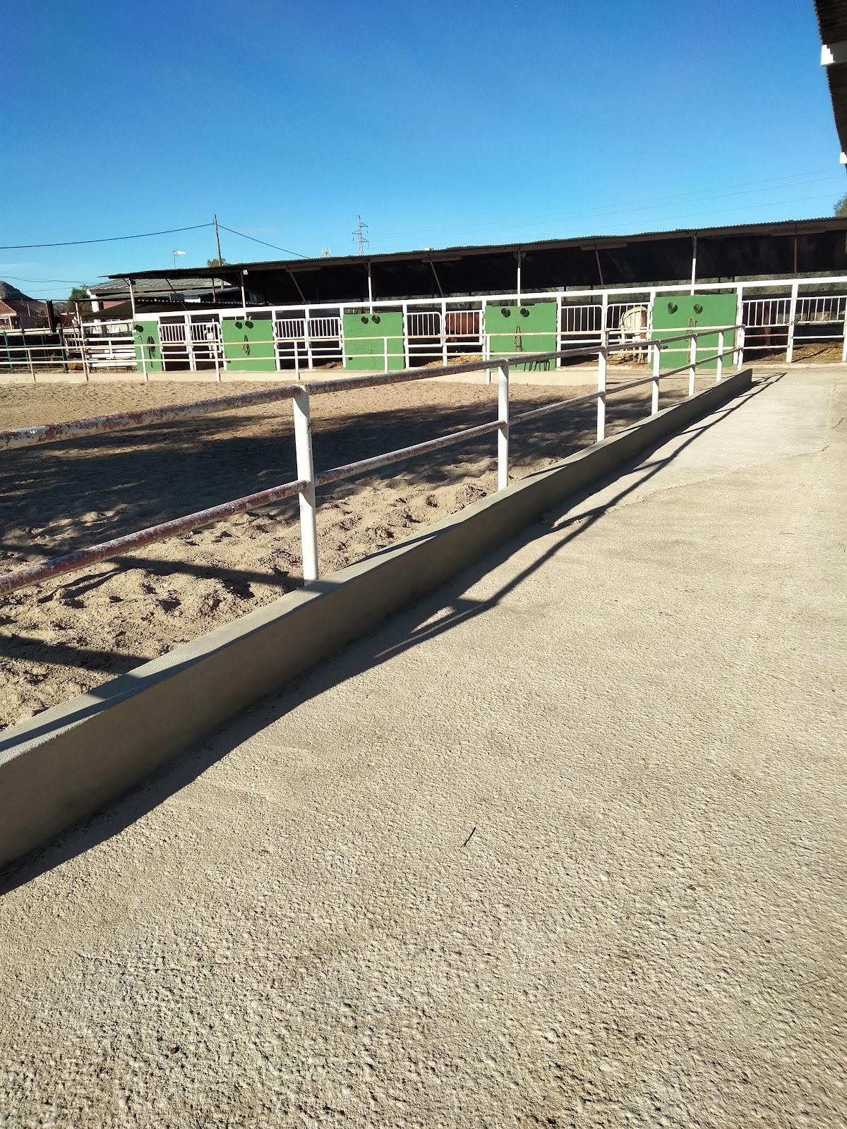 Centro ecuestre Luis Lorente - Hipica en Cañada del Fenollar