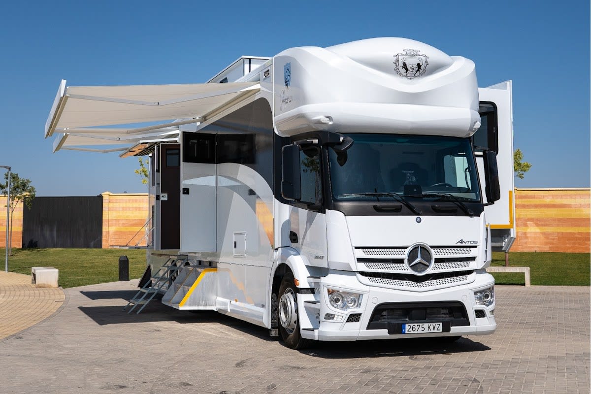 HIPICAR HORSE TRUCKS - Hipica in Puente Genil