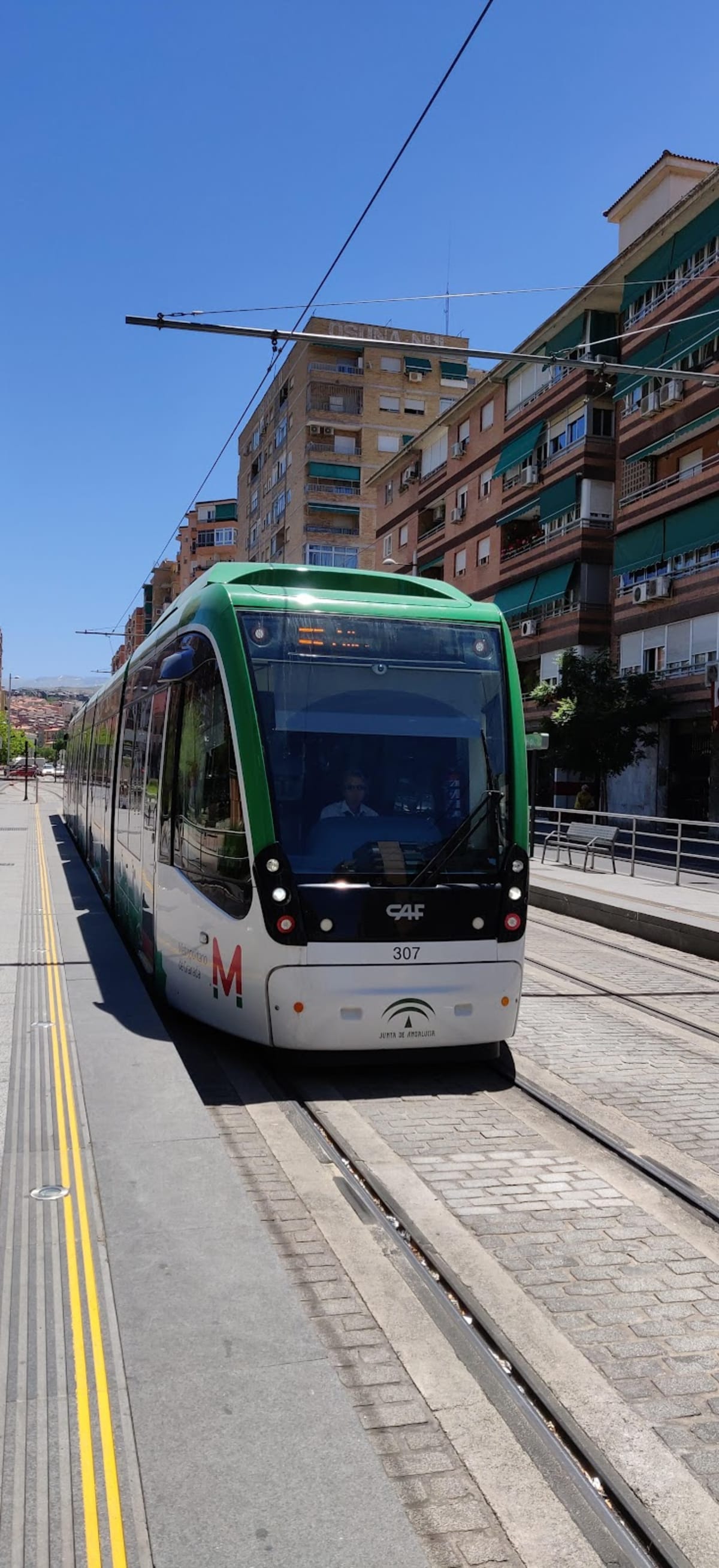 Estación del metropolitano - La hípica - Hipica in Granada