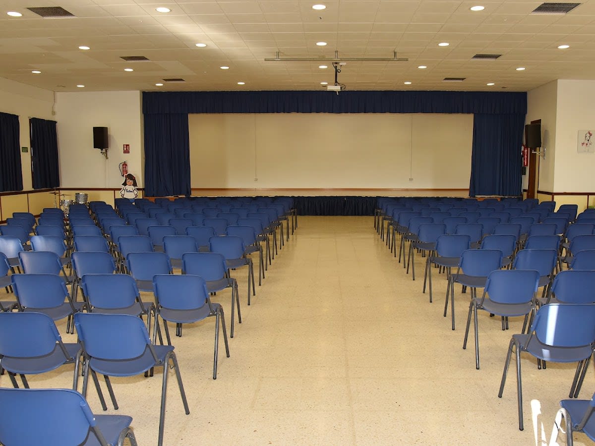 Echeyde School III - Hipica in Benítez