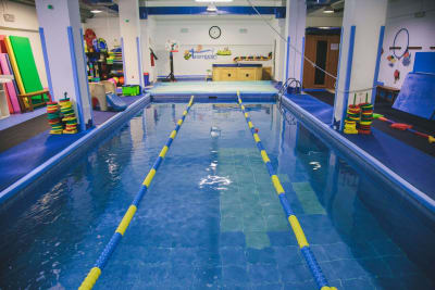 Trampoline Junior Swimming - natacion in Toledo