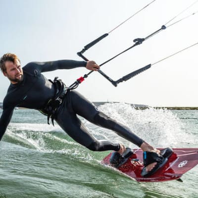 Escuela de kitesurf y Wingfoil NOW (Not Only Wind) - kitesurf in Cádiz