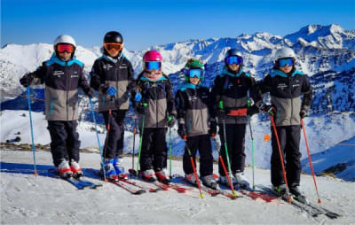 Snowtime Baqueira Escuela de esquí & snowboard - ski in Baqueira