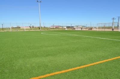 Campo de fútbol Municipal “GENCI Fulgencio Gómez” - fútbol in Villares de la Reina