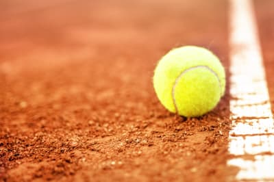 Frontón - tenis in Linares de Riofrío