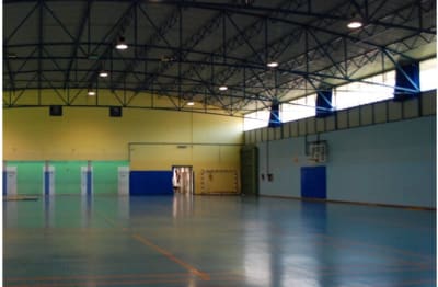 Pista de baloncesto y fútbol sala - baloncesto in Huesca
