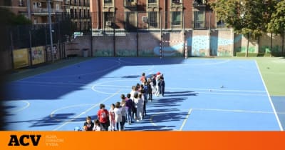 Patio las escuelas - fútbol in Burunchel