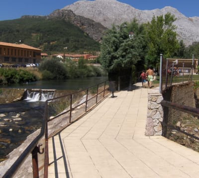 Playa Fluvial Vegacervera - natacion in Vegacervera