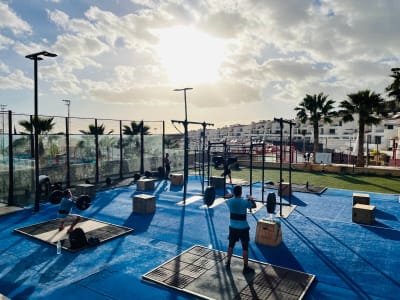 Survive top Training - natacion in La Caleta