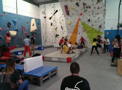 Cereza Wall - gimnasia in Plasencia