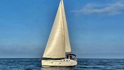 Navegavela, Servicios naúticos - vela in Hondarribia