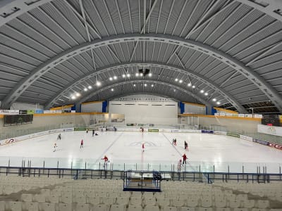 Pista de Hielo - natacion in Jaca