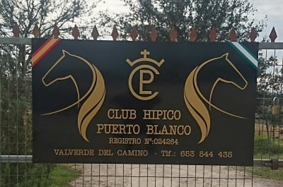 Urbanización Puerto Blanco. Valverde del Camino - hipica in Valverde del Camino