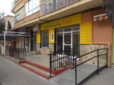 Autoescuela Fortí de Es Rafal - hipica in Palma