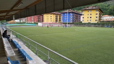 Campo de Fútbol Nuevo Santa Cruz - Manolo Chaso - fútbol in Cangas de Onís