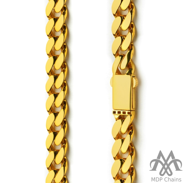 cuban b2 - A flat hollow bracelet with a cuban pattern and curb links. Finished with a beautiful high polish. A perfect example of lobster and classic design.