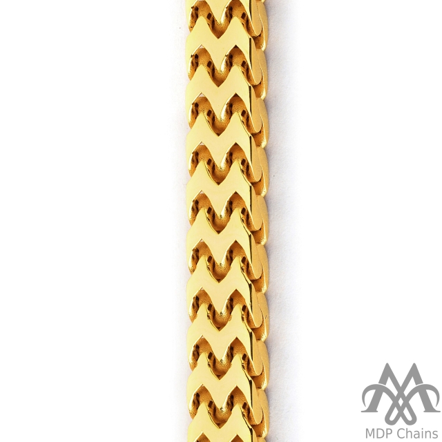 A beautiful 22kt gold Fancy B11 bracelet. This piece has a fancy pattern and a high polish finish. Style tags: modern, franco.