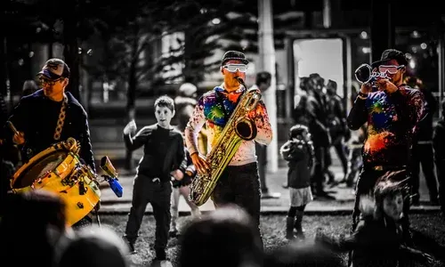 The Pit Crew — Roving in Melbourne