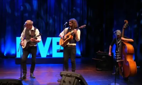 Frances — Solo in Melbourne