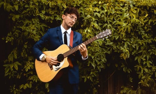 Bailey — Solo in Melbourne