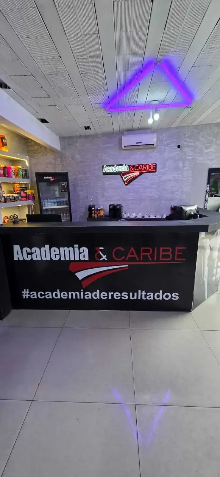 Estrutura da Academia & Caribe
