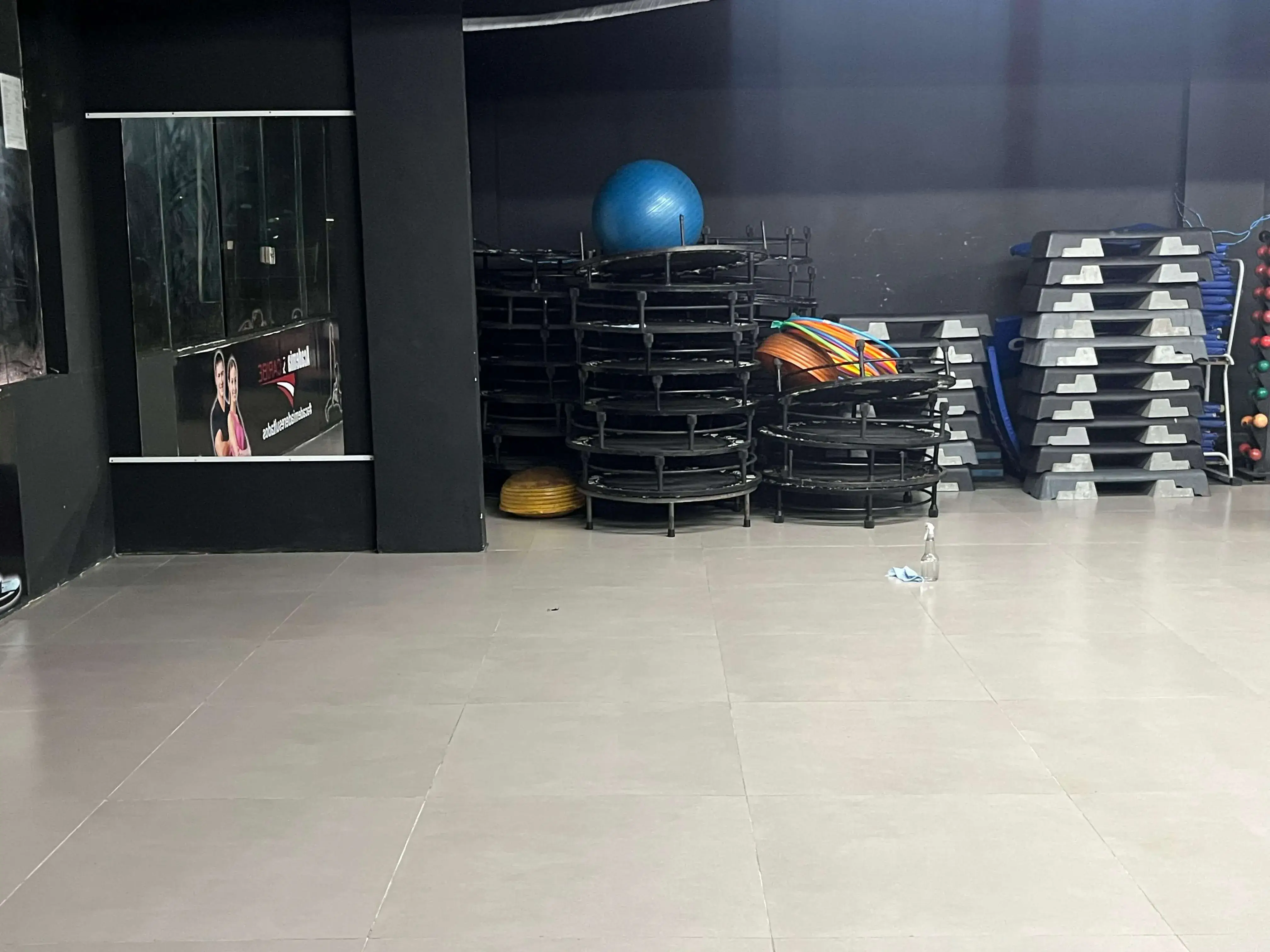 Estrutura da Academia & Caribe