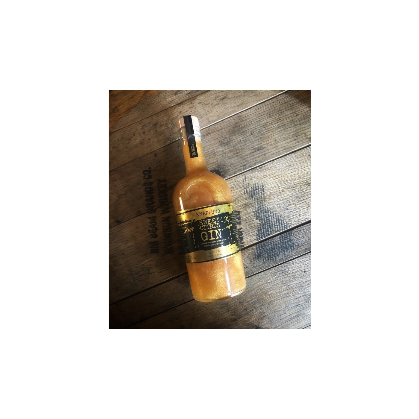 Knaplund Sweet Citrus Gin m. Guldglimmer 50 cl - AndrupVin