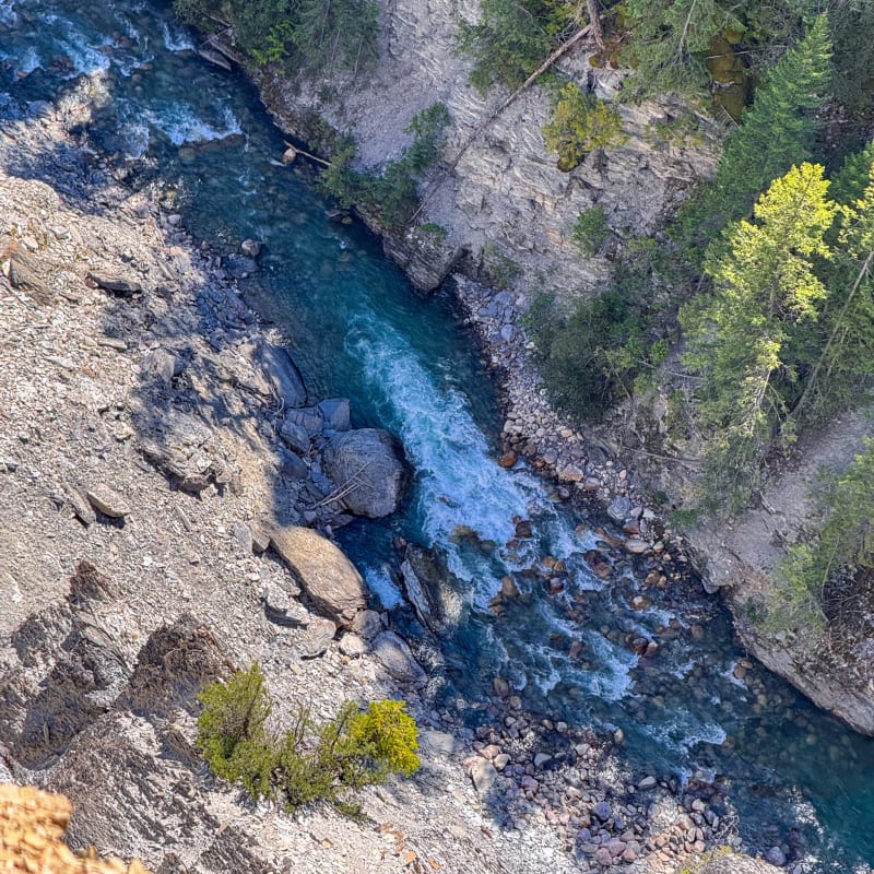 68d4c49b8687a93c20598e5b_esqdtw