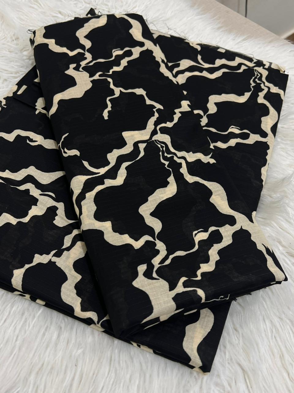 Abstract Wavy Cream