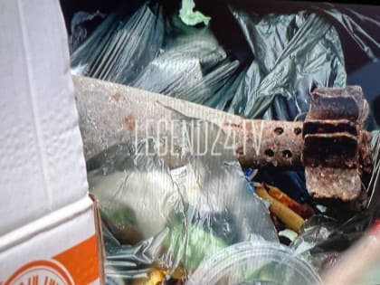 В Севастополе в одном из мусорных контейнеров нашли советскую миномётную мину