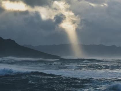 В Крыму объявили штормовое предупреждение на четыре дня