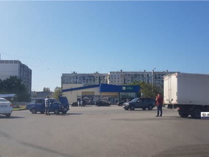 В Керчи на Куль-Обинском шоссе столкнулись ГАЗель и легковушка