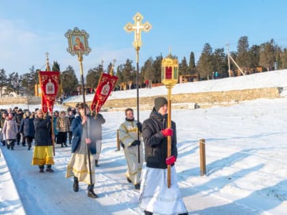 Врач рассказал, как правильно окунаться на Крещение