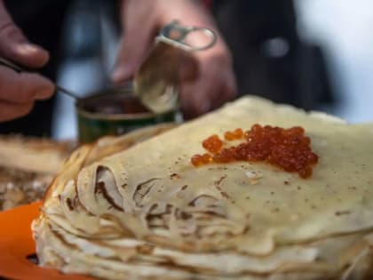 Блины с икрой на Масленицу в этом году обойдутся дороже