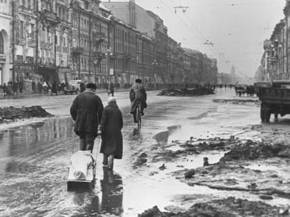 Бесстыжие лжецы: Аксенов о попытках обесценить подвиг блокадников