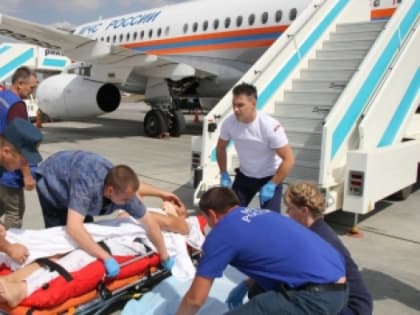 Тяжелобольного крымчанина на самолёте эвакуировали в Питер