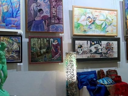 «Гармония шёлковых мотивов»: в Керчи откроется выставка авторского батика