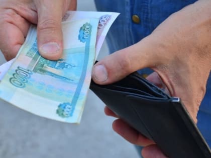 В долгах, как в шелках