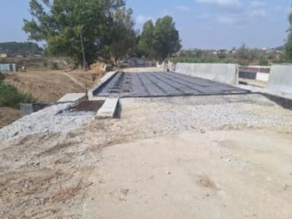 Ремонт моста между Саками и Орловкой продолжается