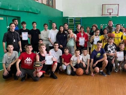 В Белогорском районе прошел финальный этап Кубка Белогорского района по баскетболу среди учащихся 6 - 8 классов