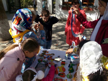 Благотворительная акция «Белый цветок» в храме священномученика Вениамина в Симферополе