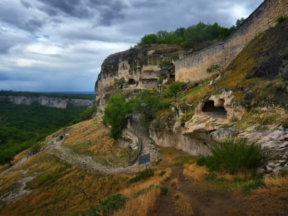 В районе пещерного города Чуфут-Кале в Крыму спасли туриста