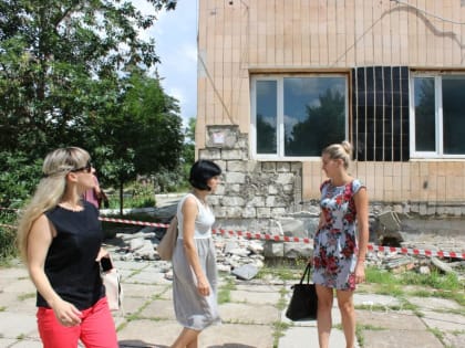 Рабочая группа администрации Сакского района провела мониторинг капремонта Дома культуры в с.Орехово