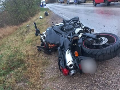 Под Симферополем на «зебре» мотоциклист насмерть сбил женщину