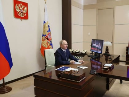 Оборонка и промышленность в плюс, инфляция в минус: главные тезисы Путина