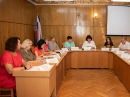 35 предприятий Симферополя платили свои сотрудникам зарплату ниже МРОТ