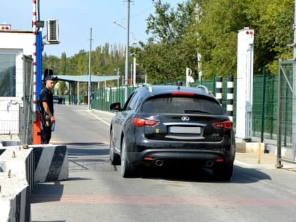 Досмотр грузовиков на выезде из Крыма в Херсонскую область могут отменить