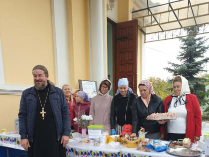 Благотворительная акция «Белый цветок» прошла в храме Воскресения Христова  II  Симферопольского благочиния