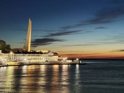 Пожар на плавучем доке в Севастополе ликвидирован