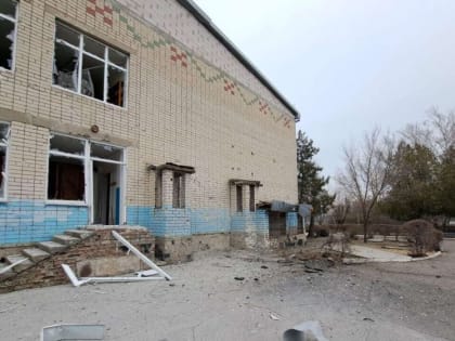 В Новой Каховке разрушена школа после удара ВСУ